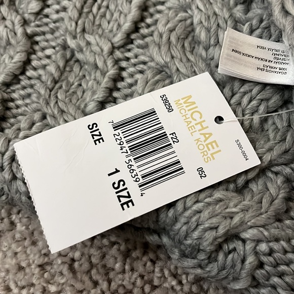 Michael Kors Knit Scarf - Picture 3 of 4